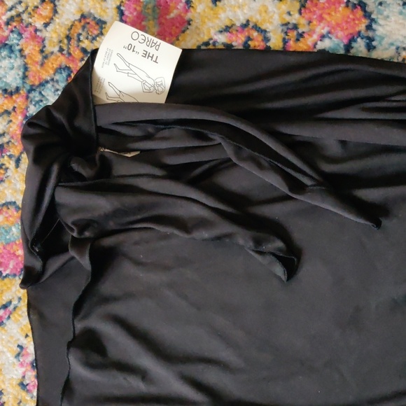 Black Pareo Cover up by Niki Bridges - One Size - Picture 2 of 7